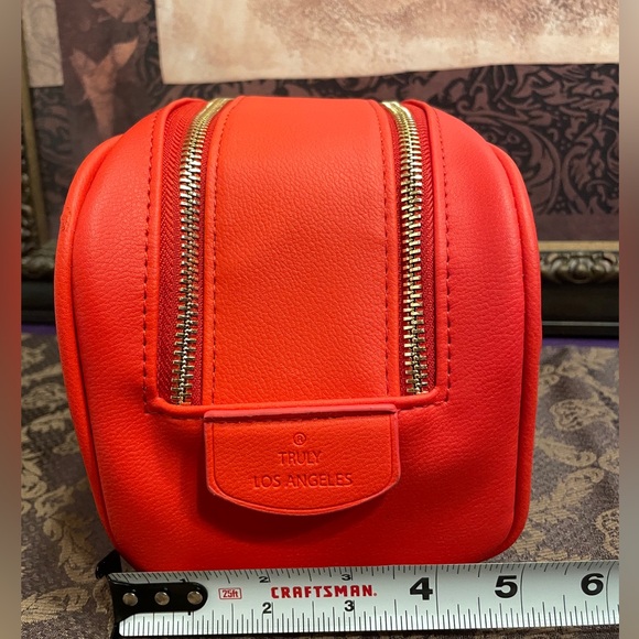 TRULY Red Vanity Case - Picture 3 of 10